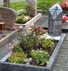 S�ule mit Treppenornamentik