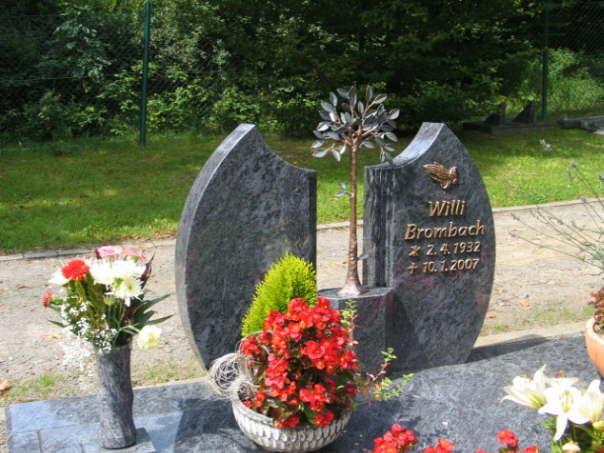 mit Lebensbaum aus Bronze